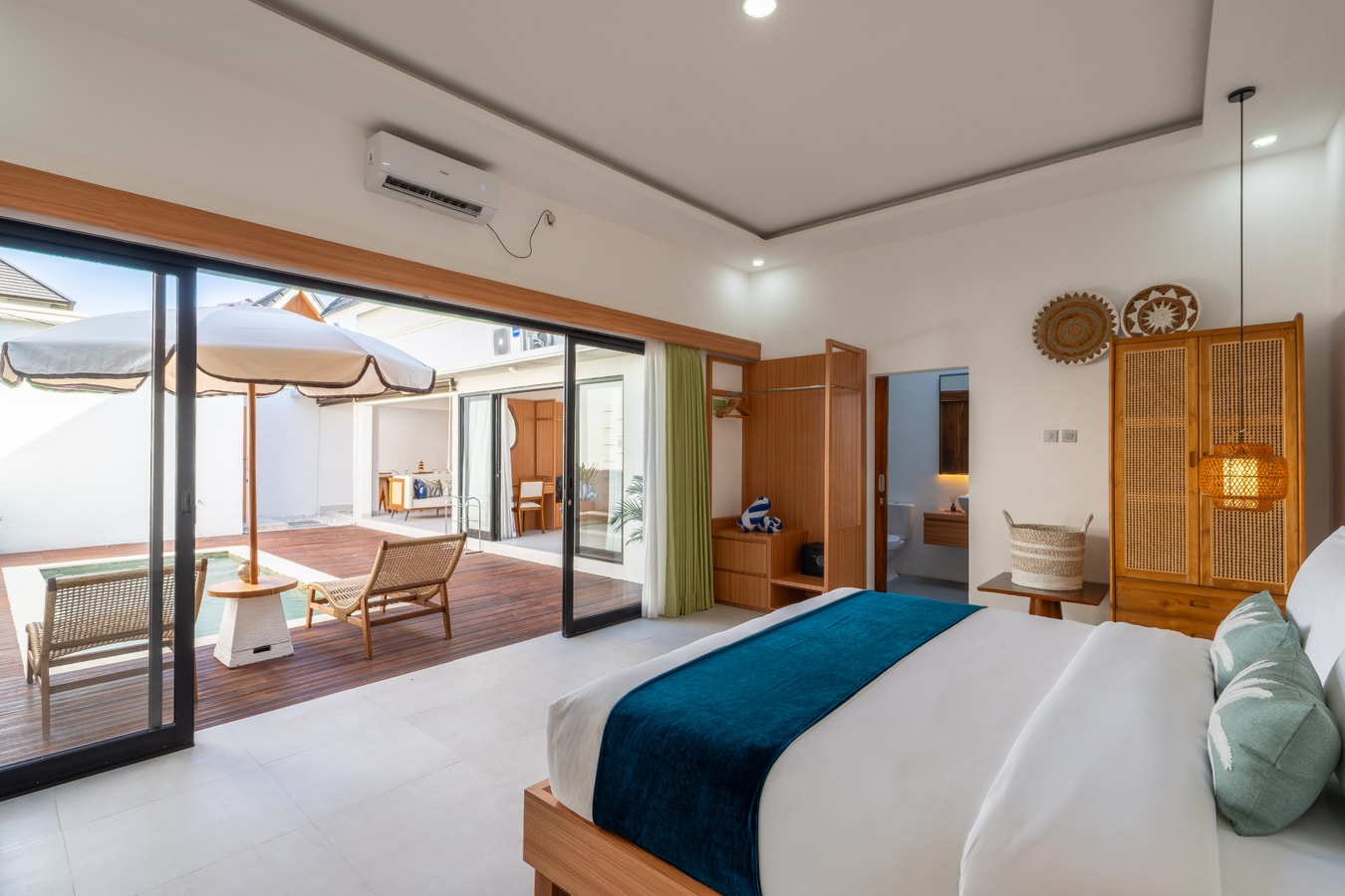 Nirvana - 2 Bedroom Villa with Pool, Seminyak in Seminyak, Bali — image 7