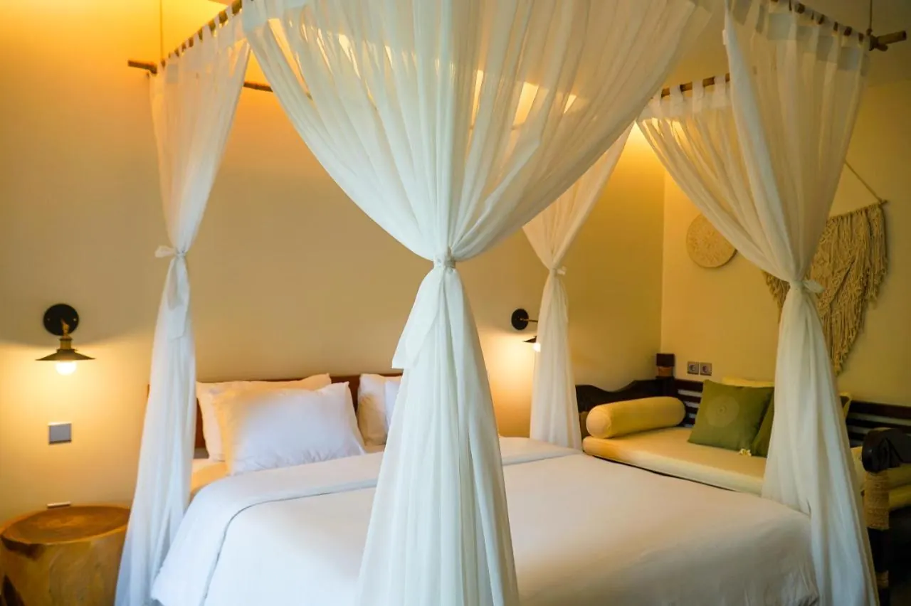 7 BR Tropical Garden Pool Villa Canggu — 7BR Villa Rental in Canggu — image 8