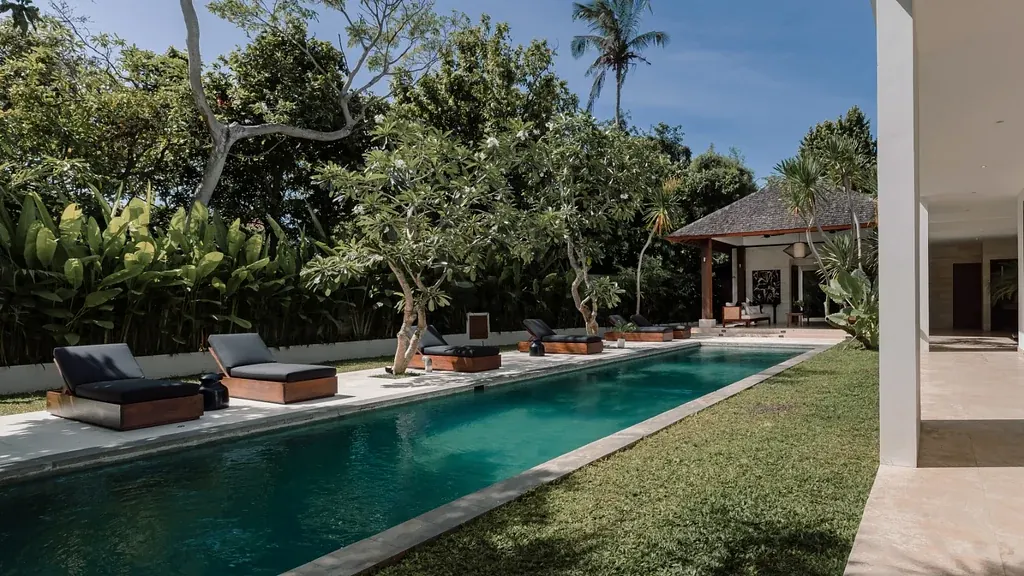 3 BR Private Villa Seminyak — 3BR Villa Rental in Seminyak — image 4