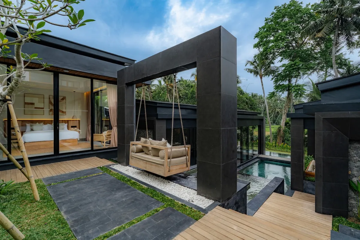 10 BR Tropical-Modern Jungle Estate Ubud — 10BR Estate Rental in Ubud — image 3