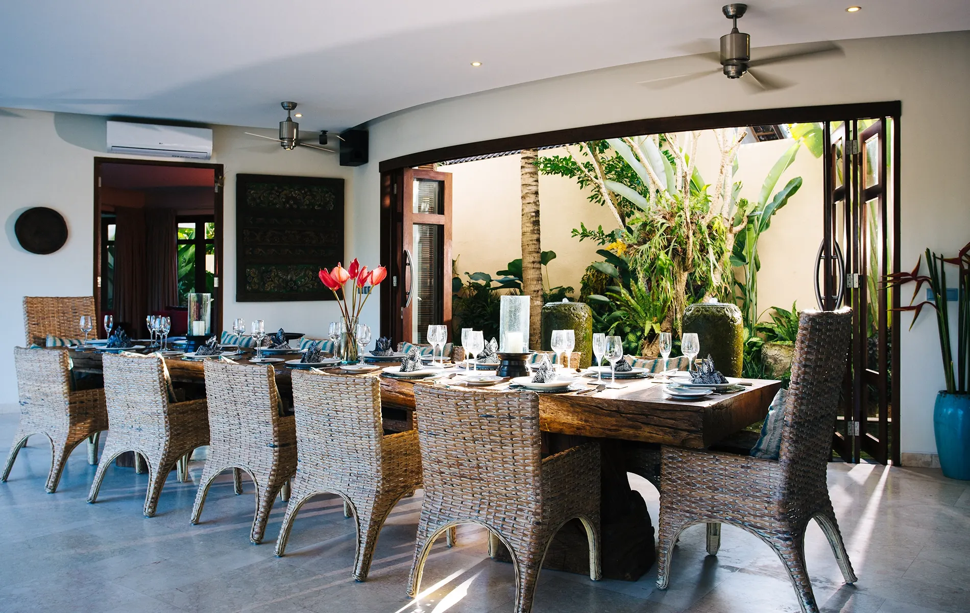5 BR Tropical-Modern Garden Villa Seminyak — 5BR Villa Rental in Seminyak — image 17