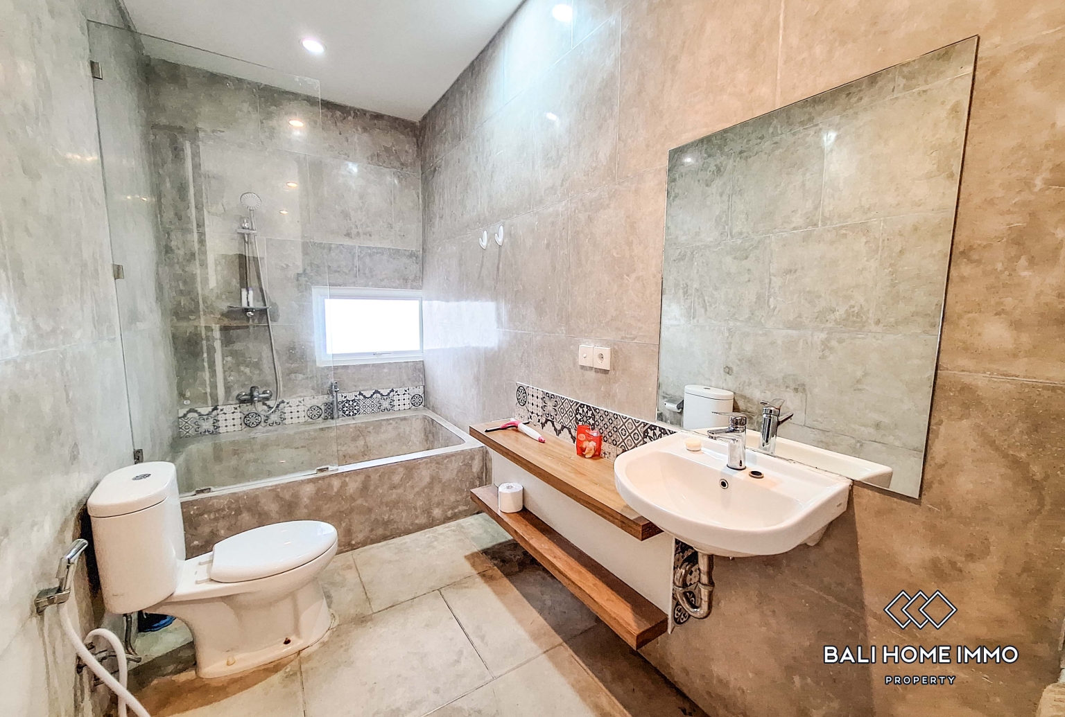 3 Bedroom Family Villa for Rent in Canggu Berawa — image 11