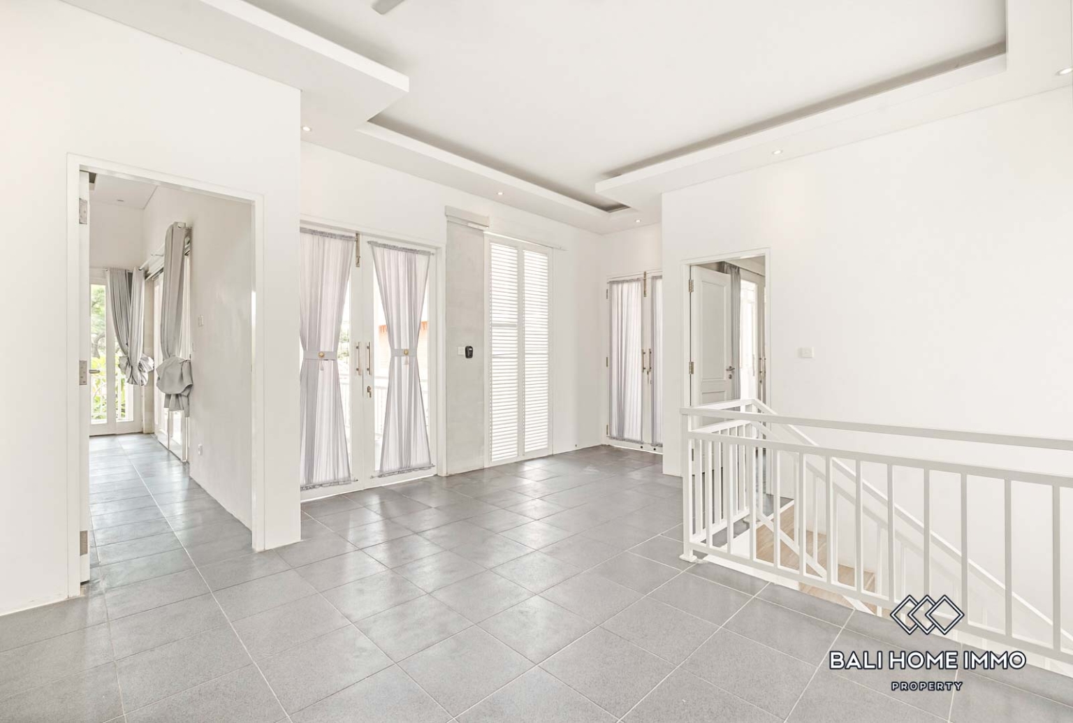 3 Bedroom Family Villa for Rent in Seminyak Beachside — image 10
