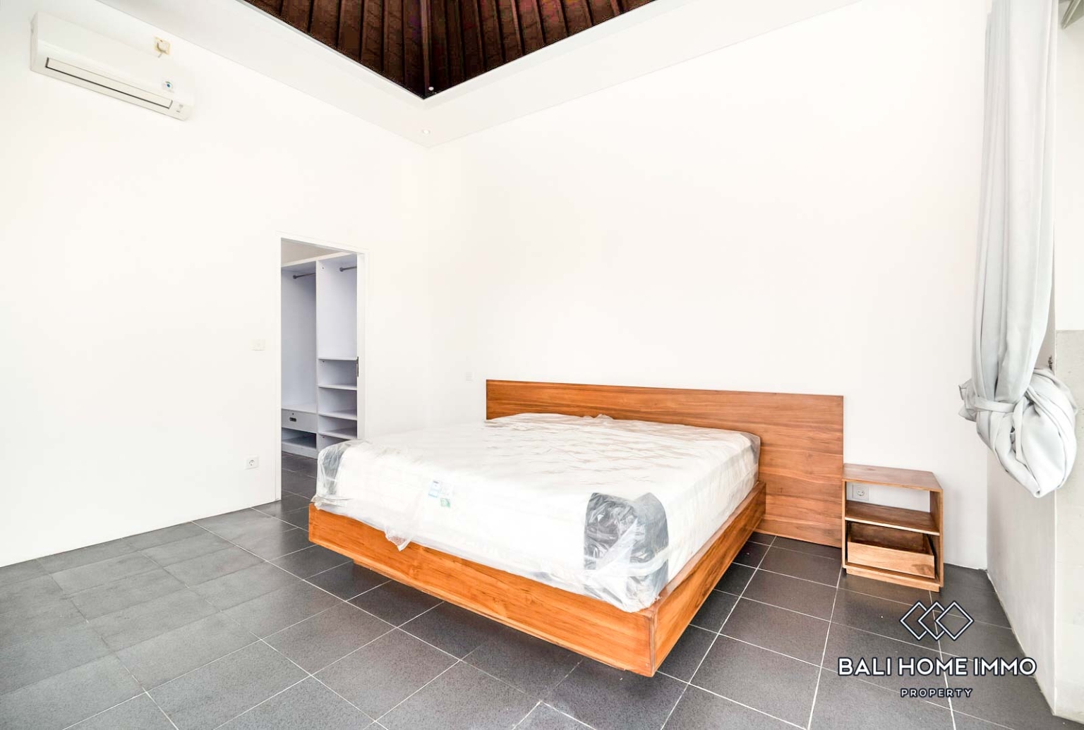 3 Bedroom Family Villa for Rent in Seminyak Beachside — image 15