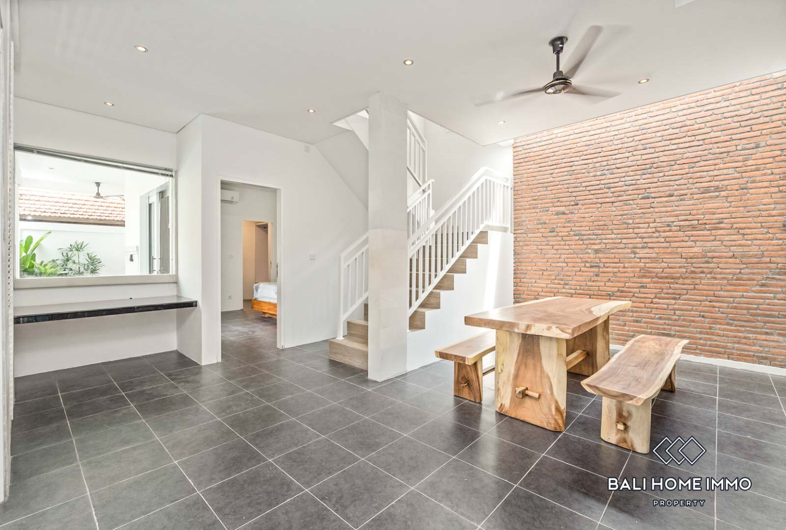 3 Bedroom Family Villa for Rent in Seminyak Beachside — image 4