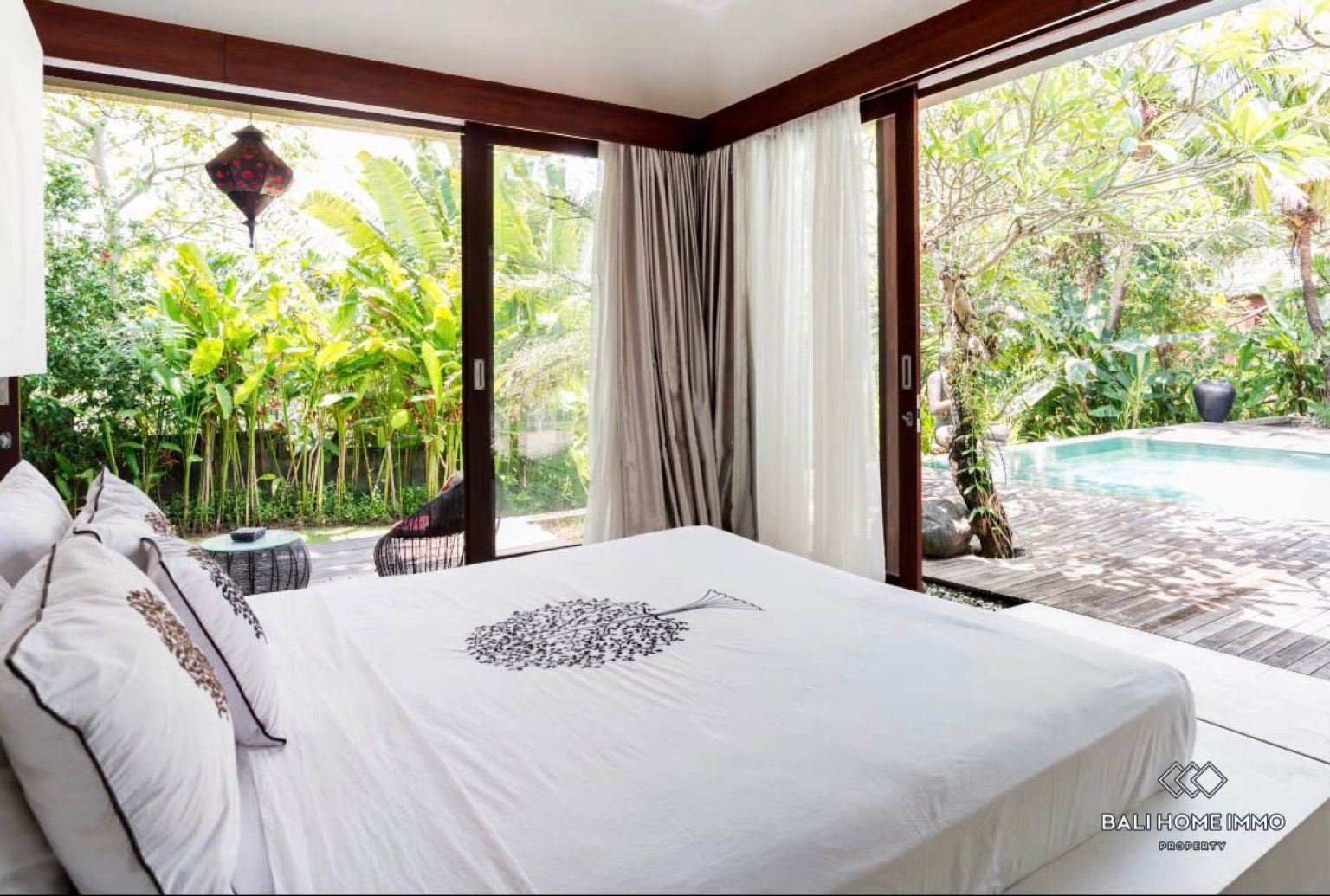 3 bedroom family villa with garden for rent in berawa — image 13
