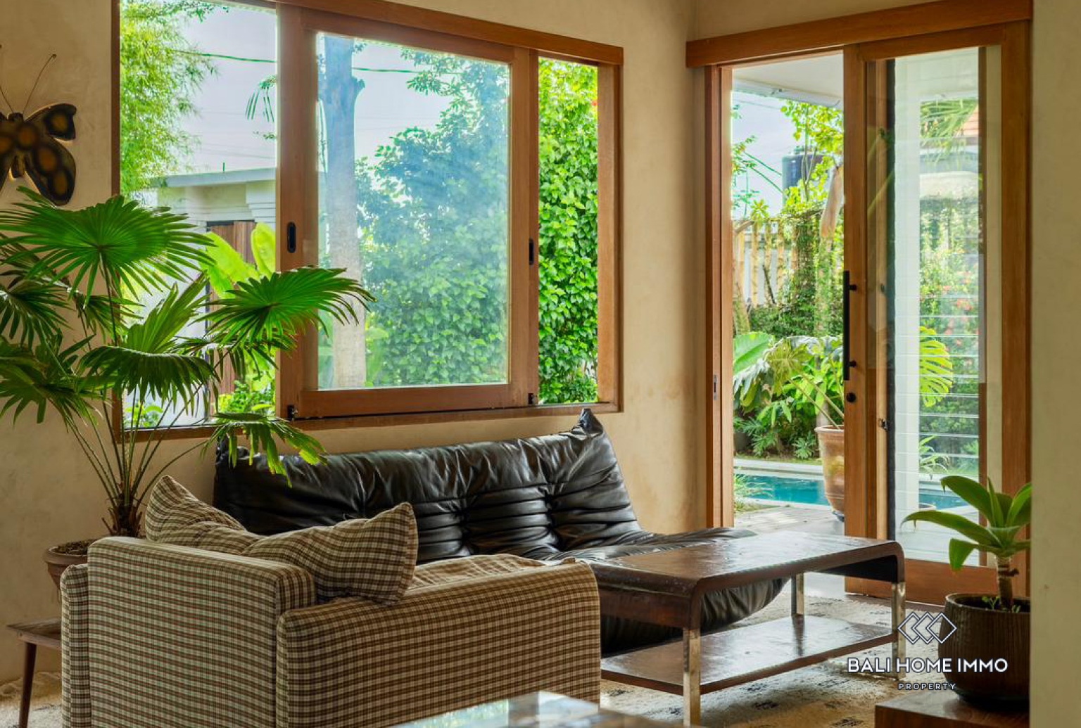 3 bedroom Family Villa with garden for rent in Padang Linjong Canggu — image 3