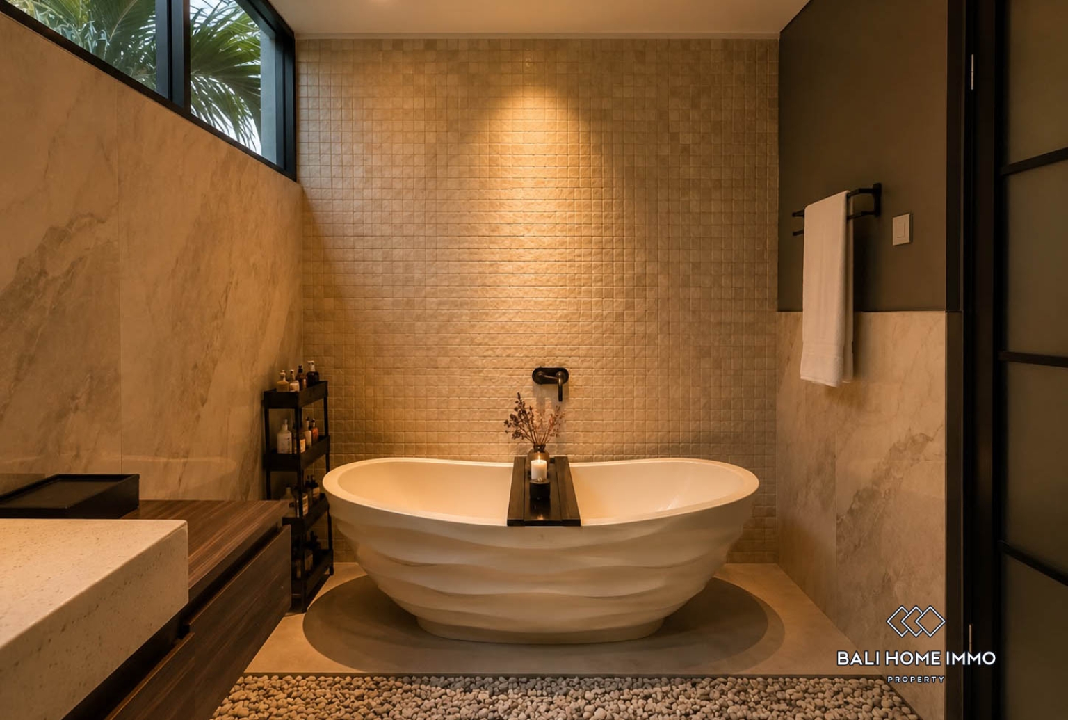 3 Bedroom Family Villa with ricefield view for rent in Mas, Ubud — image 12