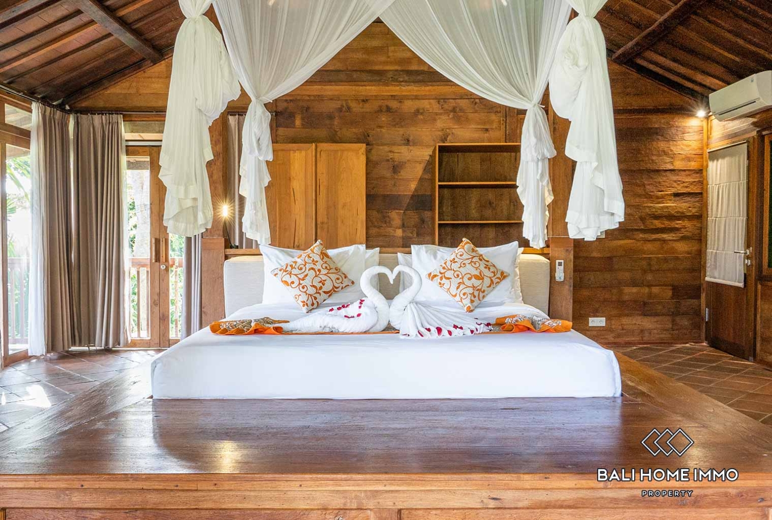 3 Bedroom Ricefield View Villa for Rent in Ubud — image 16