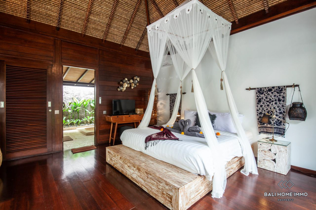 3 Bedroom Villa for Monthly Rental in the center of Berawa Canggu Bali — image 16