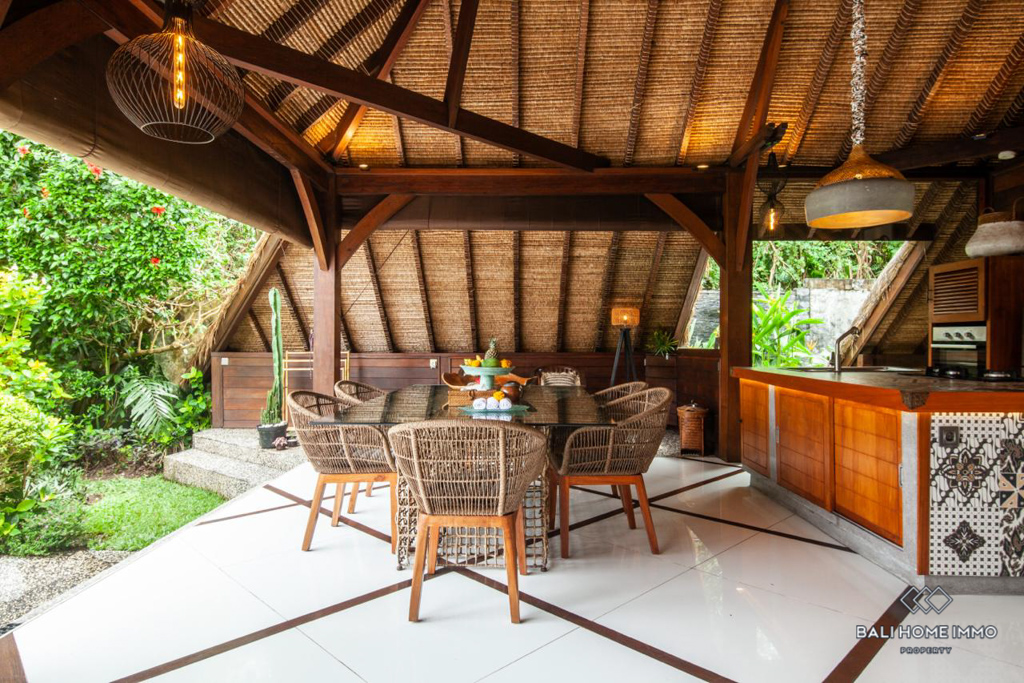 3 Bedroom Villa for Monthly Rental in the center of Berawa Canggu Bali — image 7