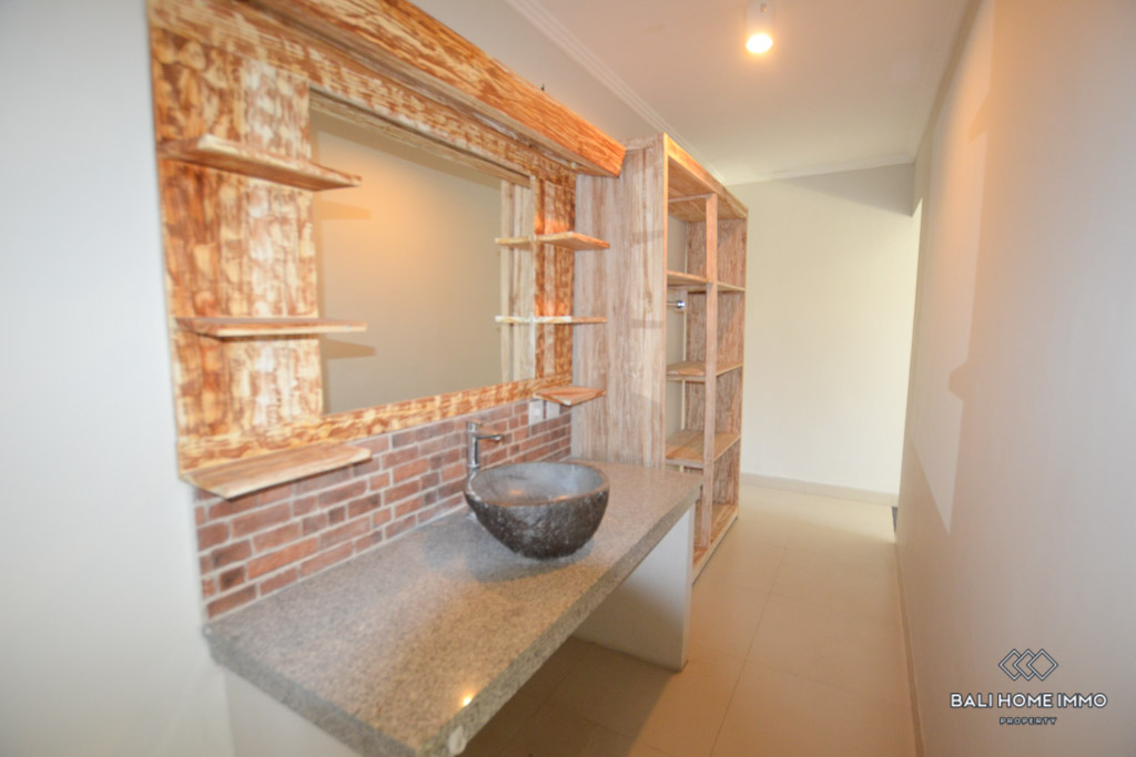3 Bedroom villa for rent in Bali Canggu Berawa — image 12