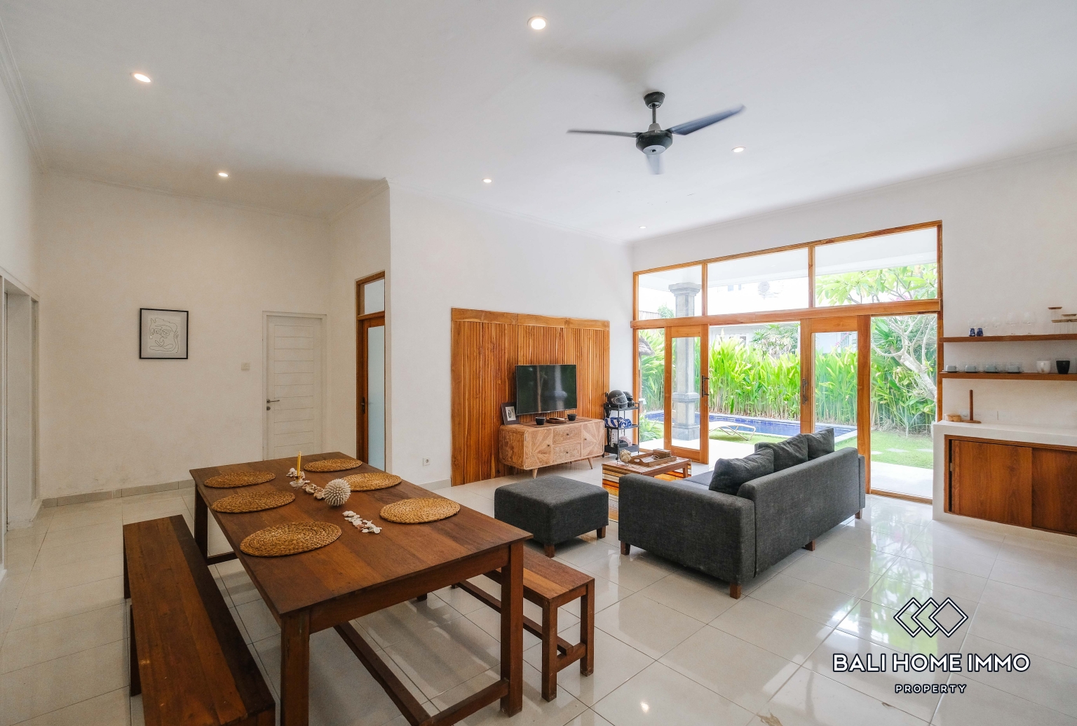 3 Bedroom Villa for Rent in Canggu Batu Bolong — image 4