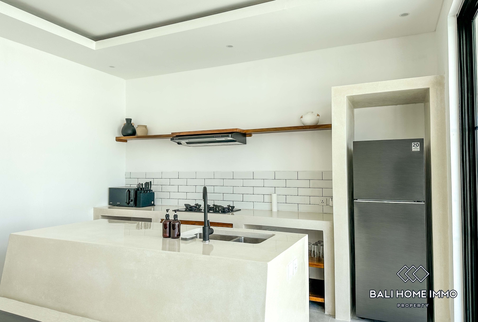 3 Bedroom Villa for Rent in Seseh Beachside — image 8