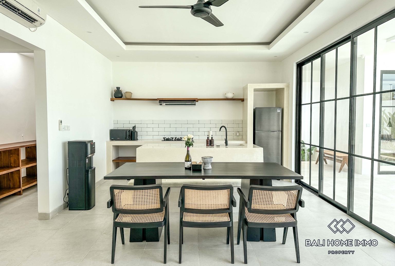 3 Bedroom Villa for Rent in Seseh Beachside — image 5