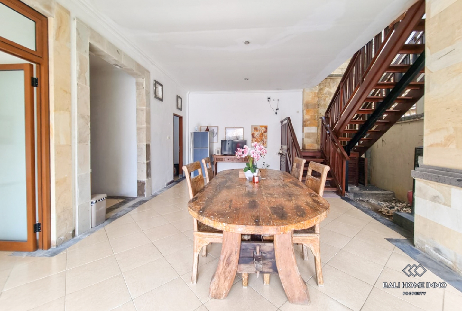 3 Bedroom Villa for Yearly Rental in Bali Canggu Berawa — image 2