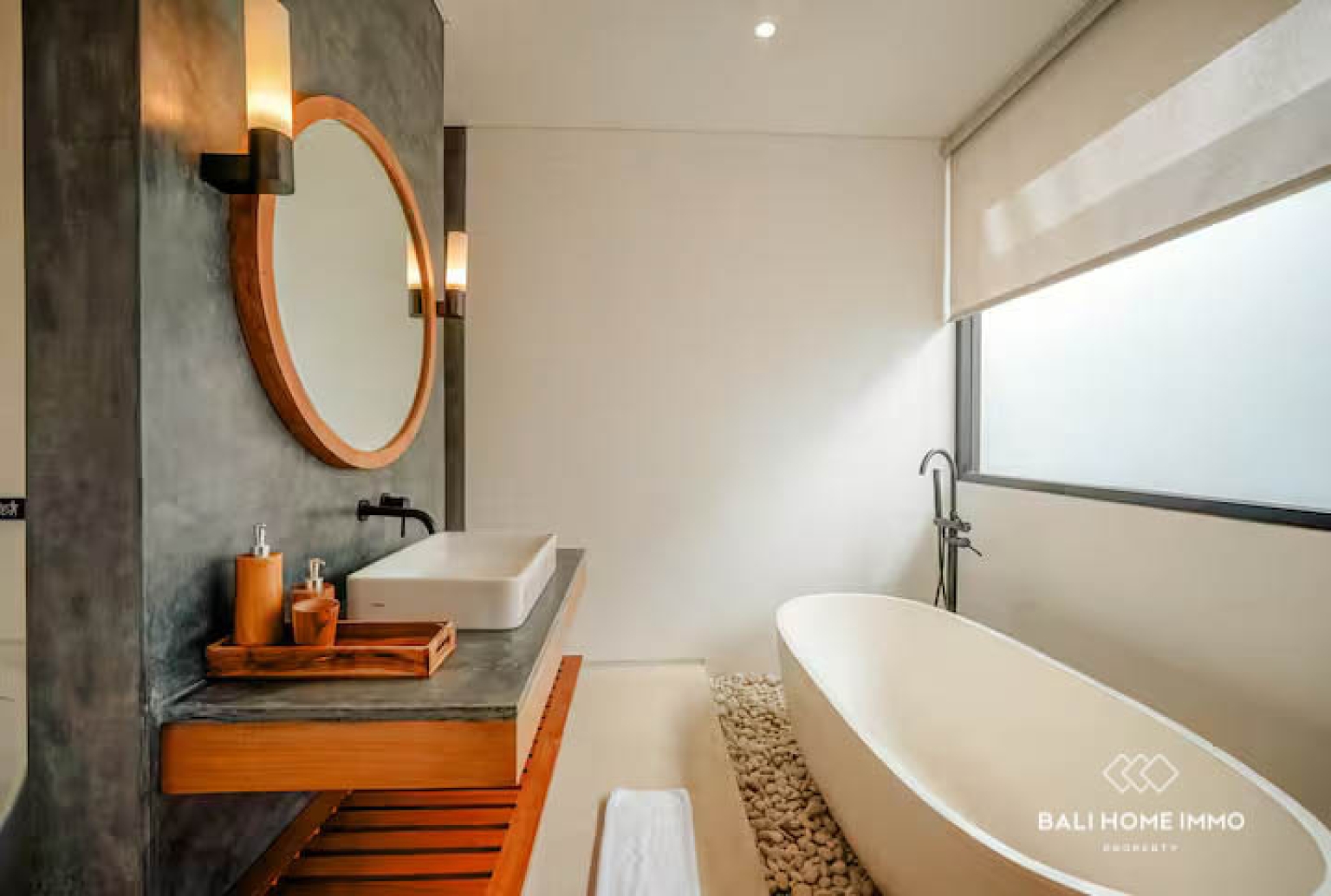 3-Bedroom Villa with Private Pool & Gym for Yearly Rental near Tanah Lot — image 9
