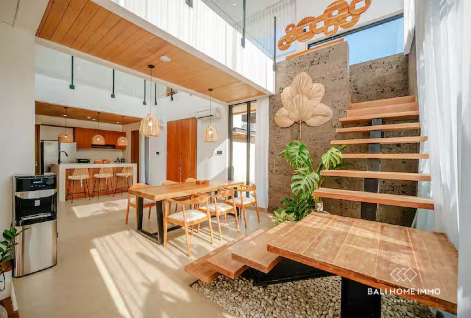 3-Bedroom Villa with Private Pool & Gym for Yearly Rental near Tanah Lot — image 3