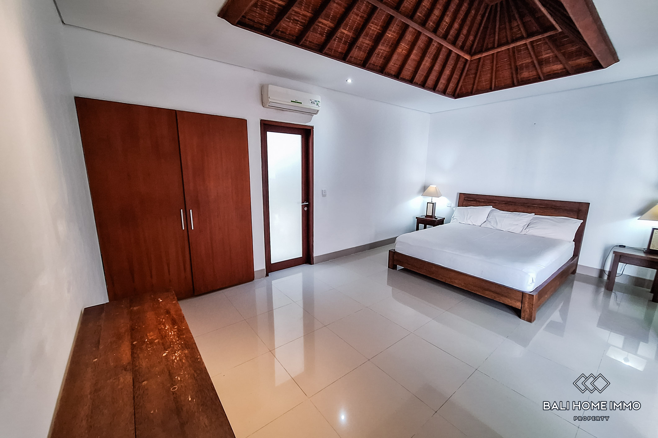 3 Bedrooms villa for rent in Canggu Berawa — image 9