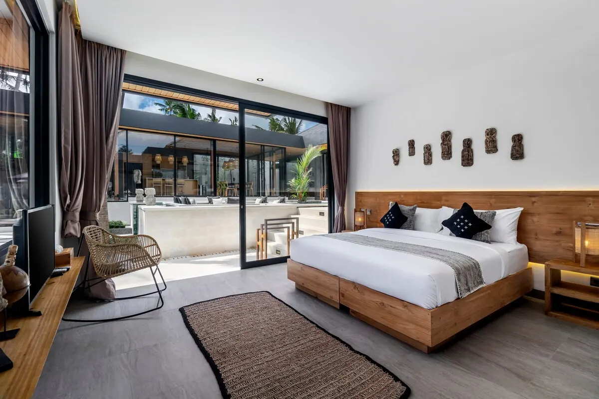 10 BR Tropical-Modern Infinity-Pool Estate Ubud — 10BR Estate Rental in Ubud — image 18