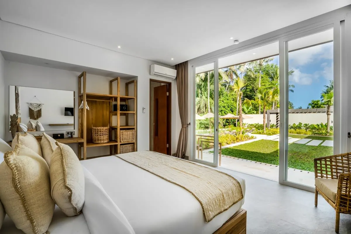 6 BR Contemporary Pavilion Residence Ubud — 6BR Residence Rental in Ubud — image 7