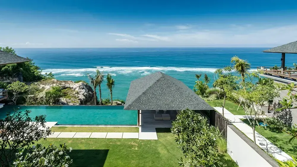 10 BR Clifftop Ocean-View Estate Uluwatu — 10BR Estate Rental in Uluwatu — image 1