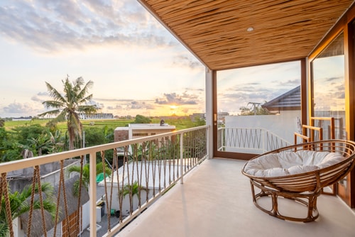 Refined 1BR Canggu | Balkon Sunset Estetik - Canggu, Bali — image 1