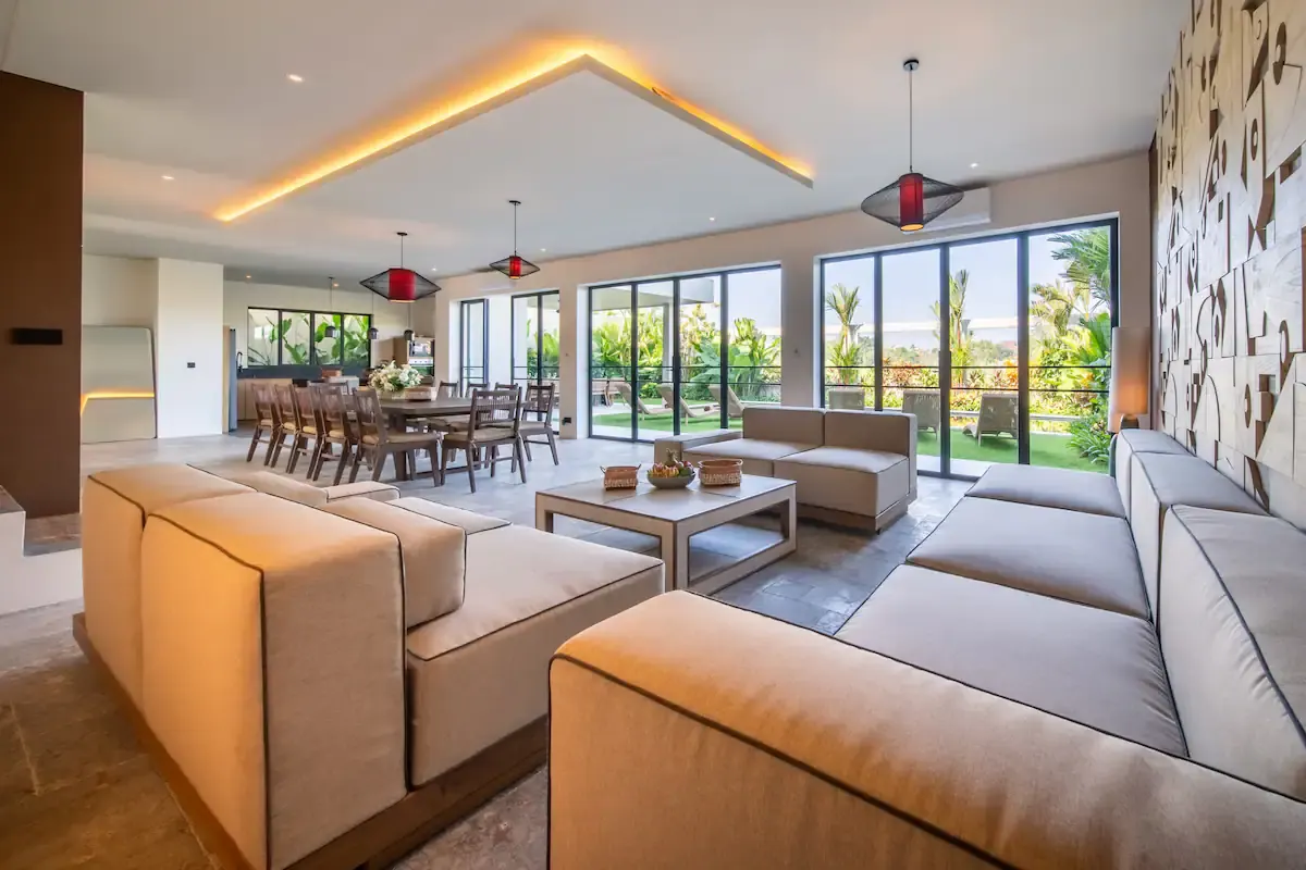 6 BR Modern Group Villa Canggu — 6BR Villa Rental in Canggu — image 3