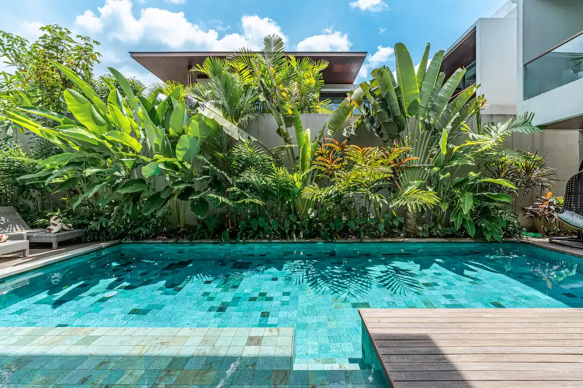 8 BR Tropical-Modern Group Estate Canggu — 8BR Estate Rental in Canggu — image 6