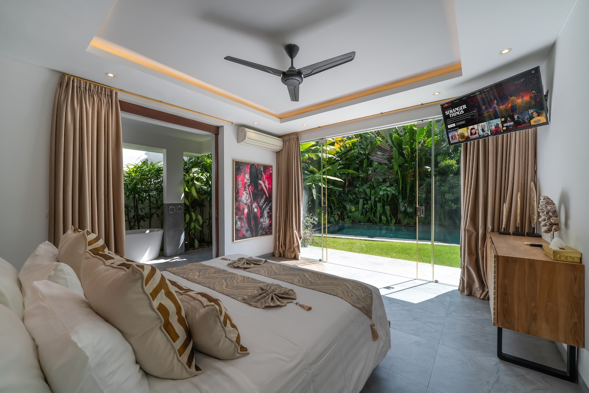 The Jendela House — 5BR House Rental in Canggu — image 4