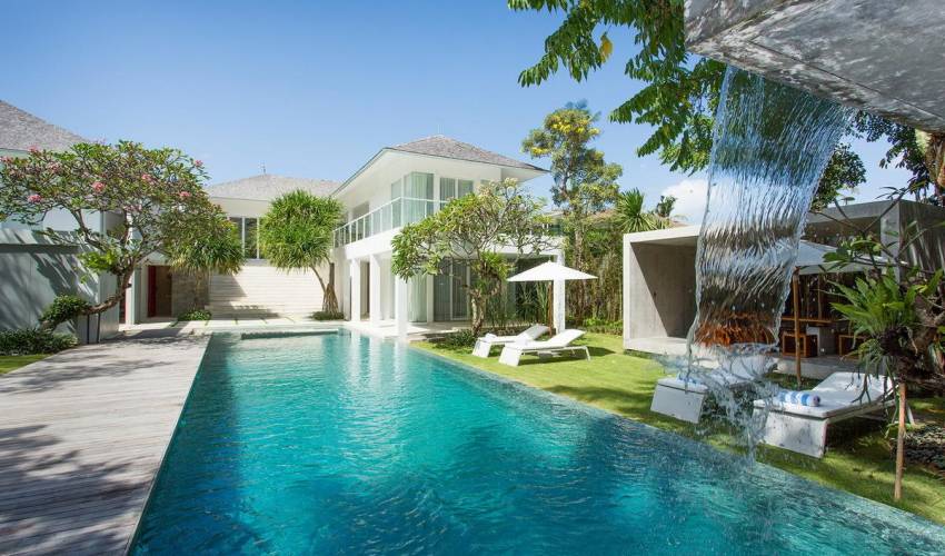 Villa 382 in canggu — image 2