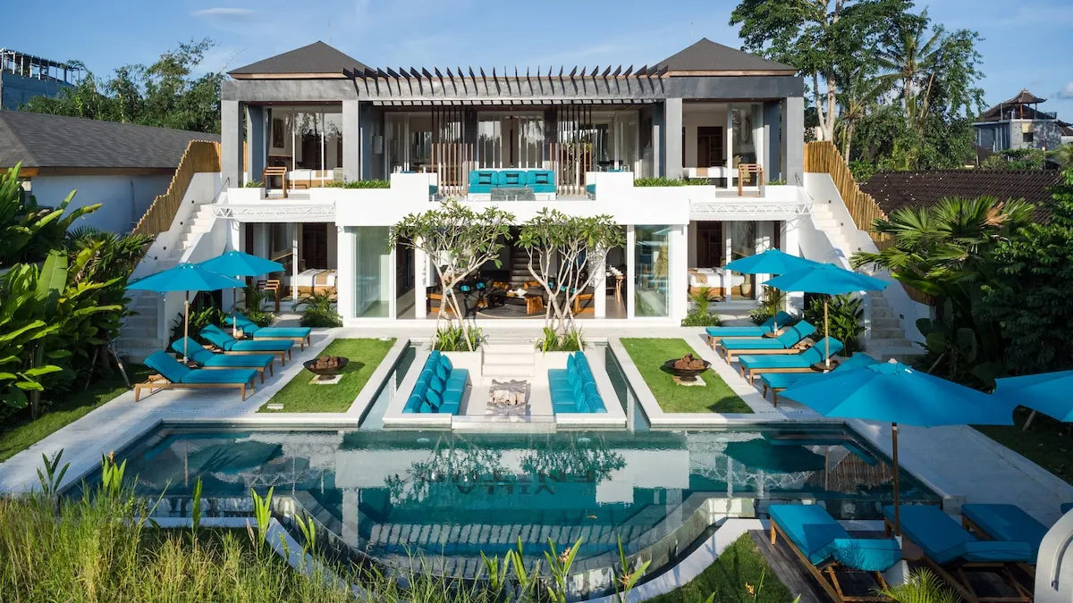 6 BR Modern Pool Retreat Ubud — 6BR Villa Rental in Ubud