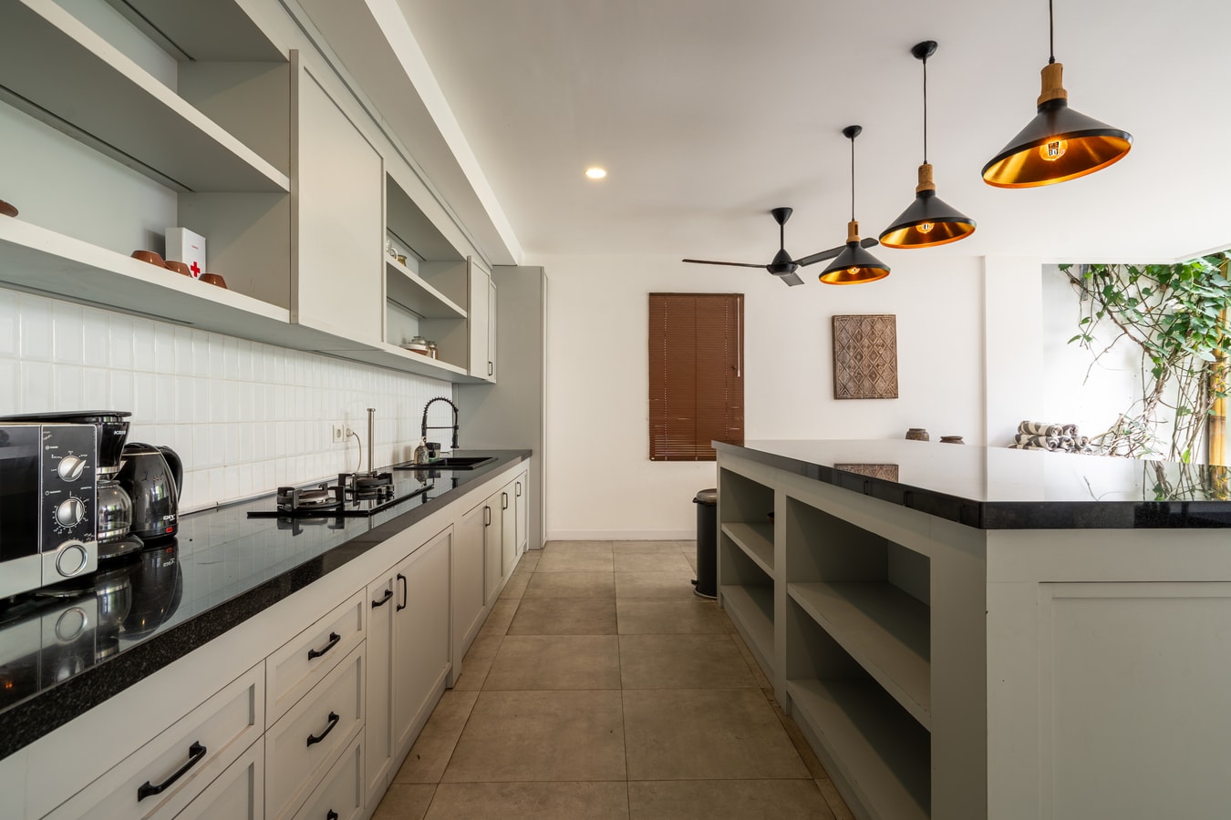 Elegant 4BR Berawa Villa | Pool, Near Beaches in Canggu, Bali — image 5