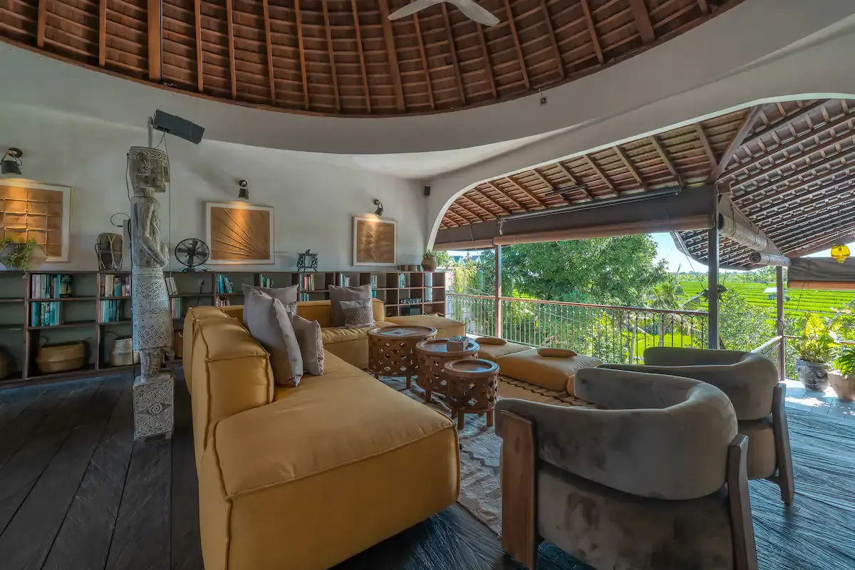 6 BR Private Pool Villa Canggu — 6BR Villa Rental in Canggu — image 9