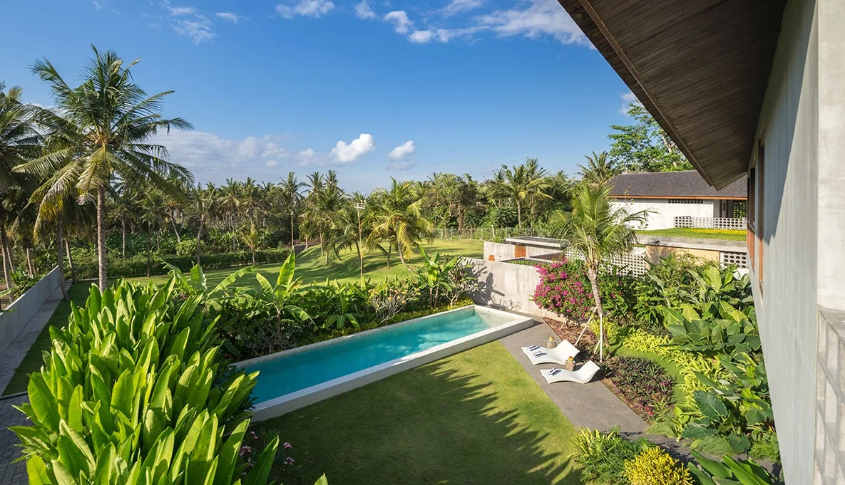 Modern Oasis: 3BR Villa in Gianyar with Rice Field Views, Beach Access & Private Gym — image 5