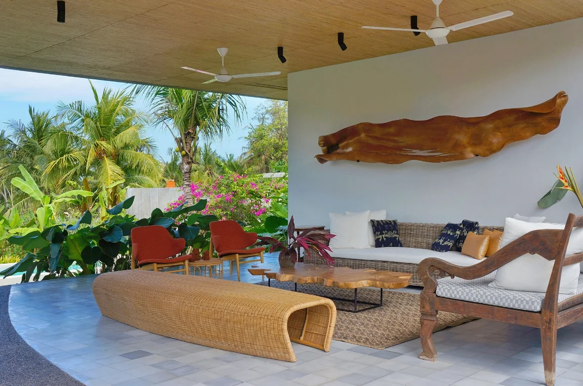 Modern Oasis: 3BR Villa in Gianyar with Rice Field Views, Beach Access & Private Gym — image 4