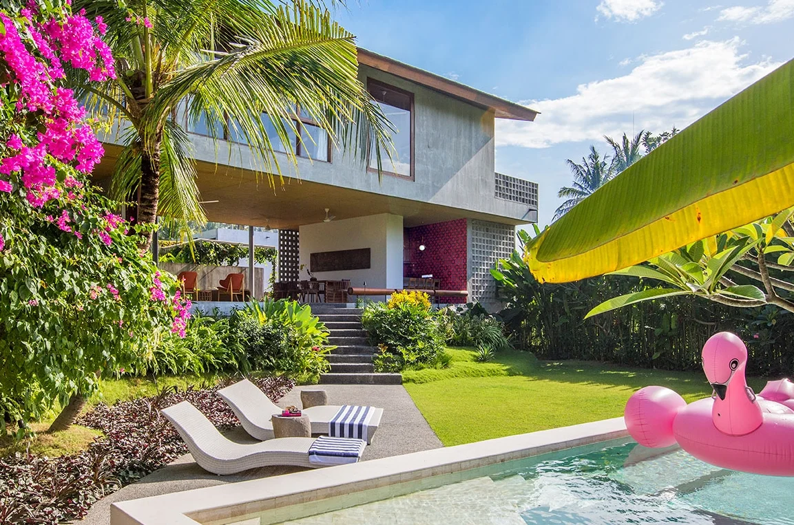 Modern Oasis: 3BR Villa in Gianyar with Rice Field Views, Beach Access & Private Gym