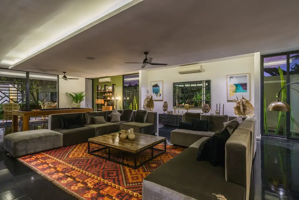 6 BR Bohemian Walk-to-Beach Villa Seminyak — 6BR Villa Rental in Seminyak — image 11