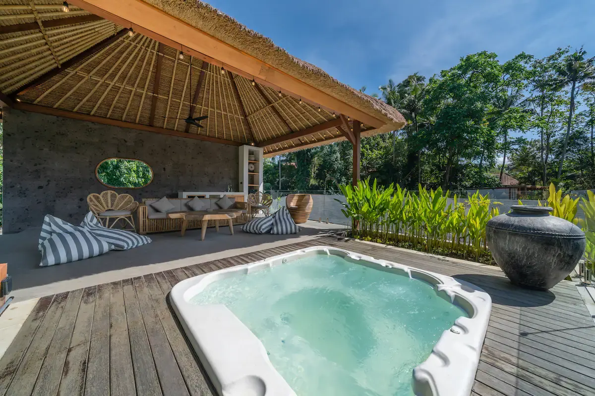 6 BR Jungle Pool Villa Ubud — 6BR Villa Rental in Ubud — image 4