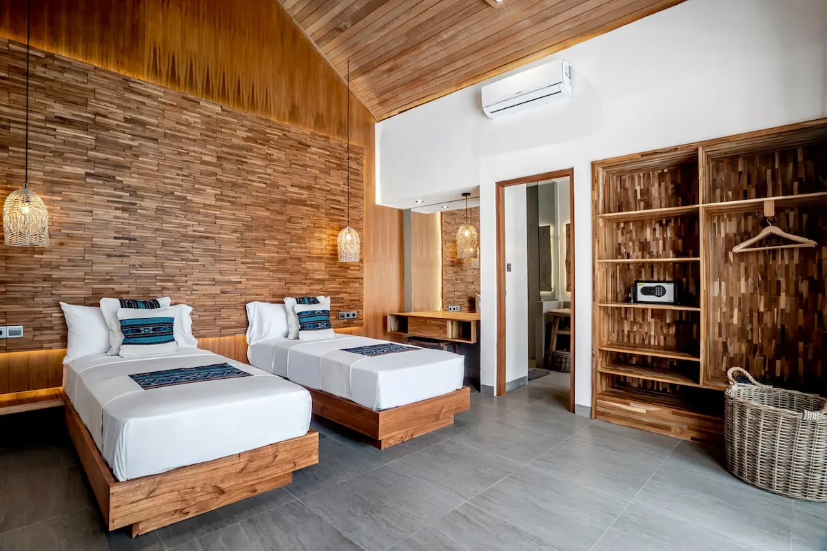 10 BR Tropical-Modern Pool Estate Ubud — 10BR Estate Rental in Ubud — image 15