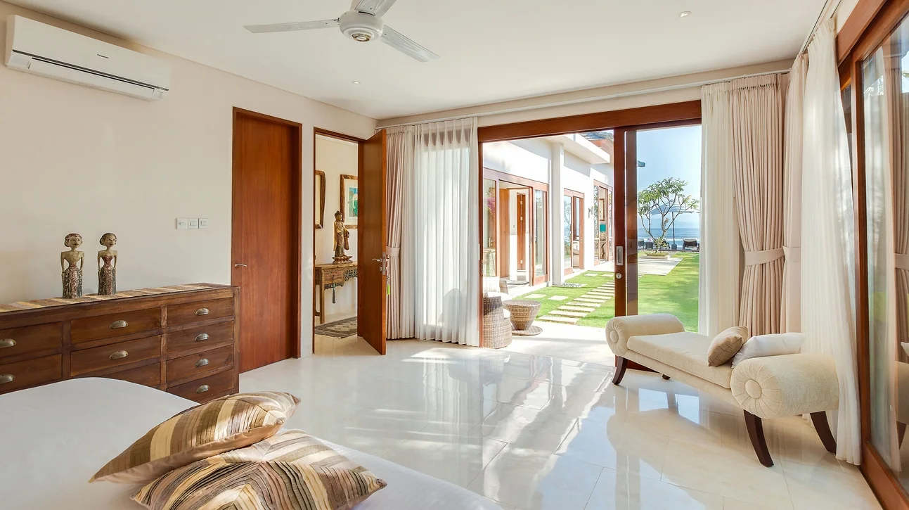 4 Bdr Luxury Beachfront Villa with Private Pool & Elevated Beach on Bali’s East Coast — image 18