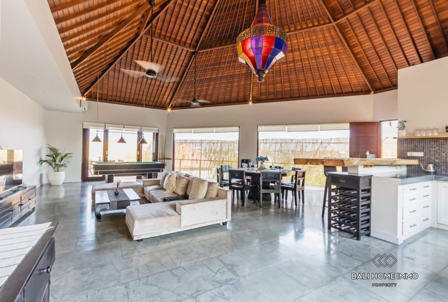 4 Bedroom Family Villa for Rent in Canggu Berawa — image 1