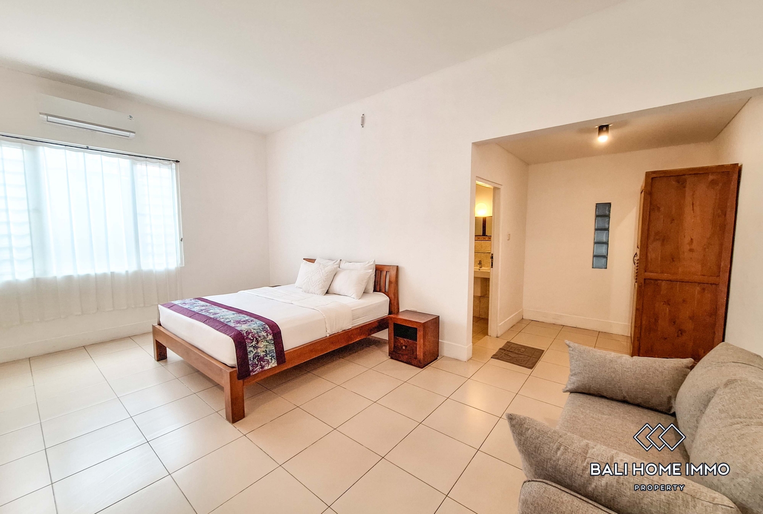 4 Bedroom Family Villa For Rent In Canggu Berawa — image 14