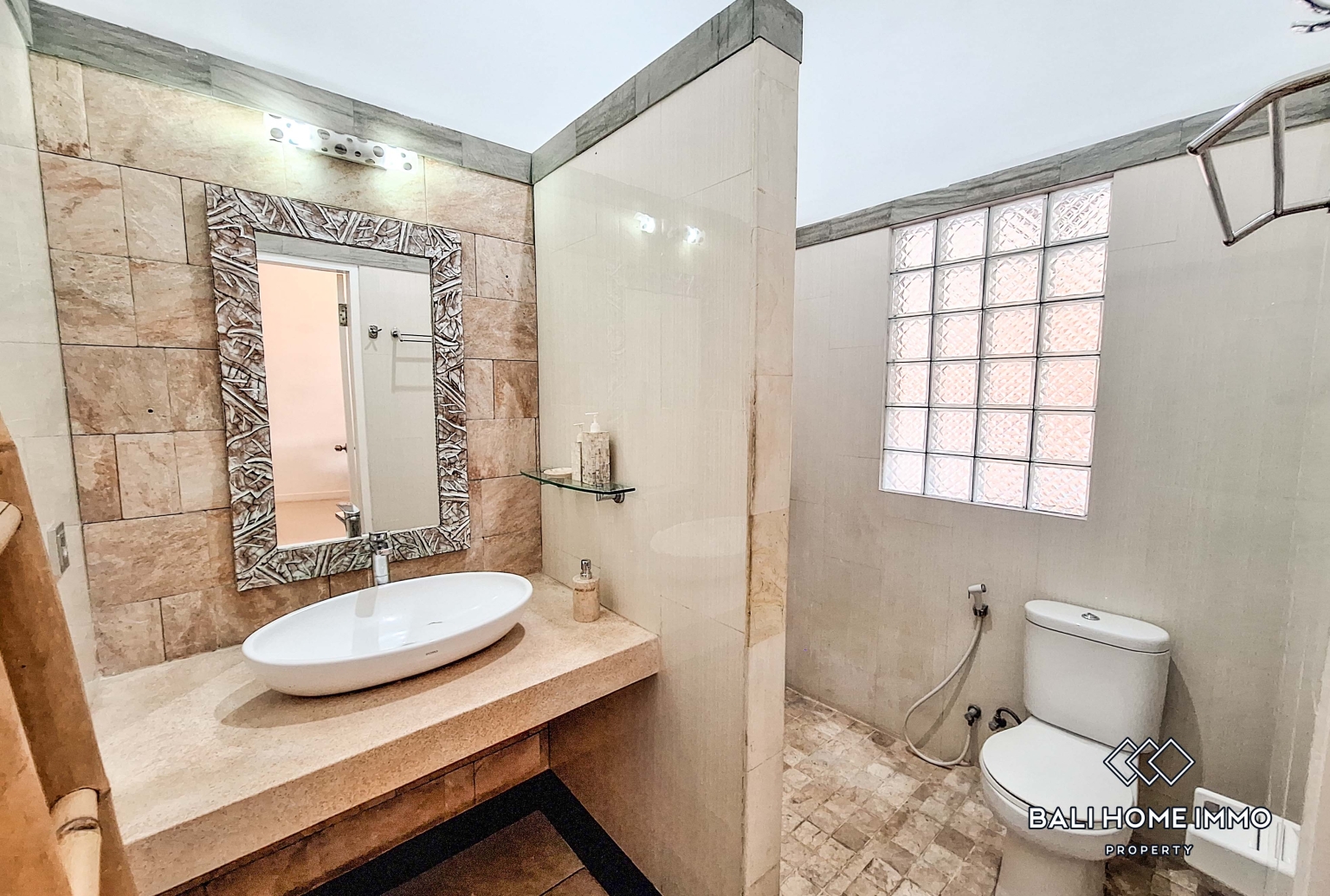4 Bedroom Family Villa For Rent In Canggu Berawa — image 17