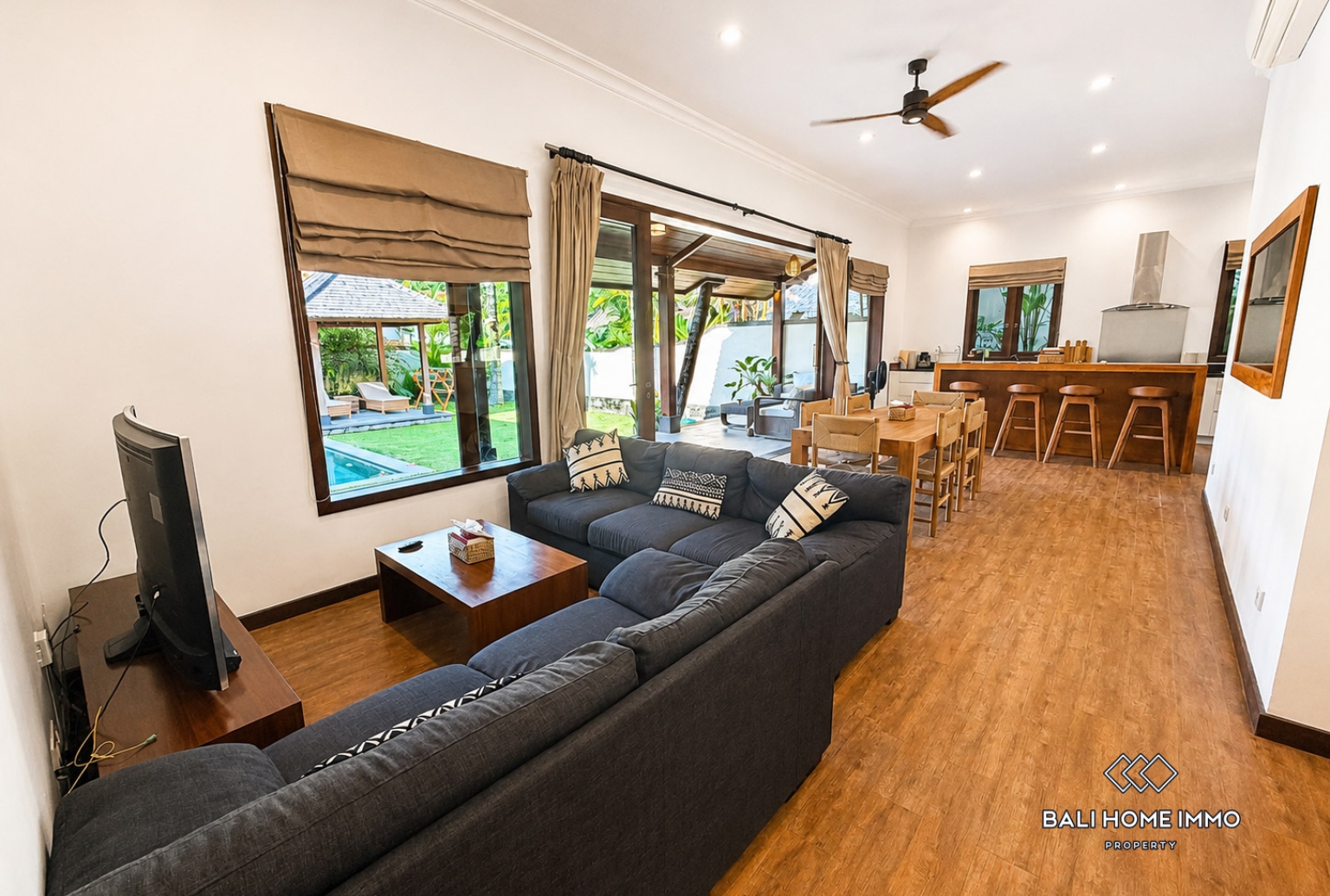 4 Bedroom Family Villa for Rent in Pererenan Northside — image 1