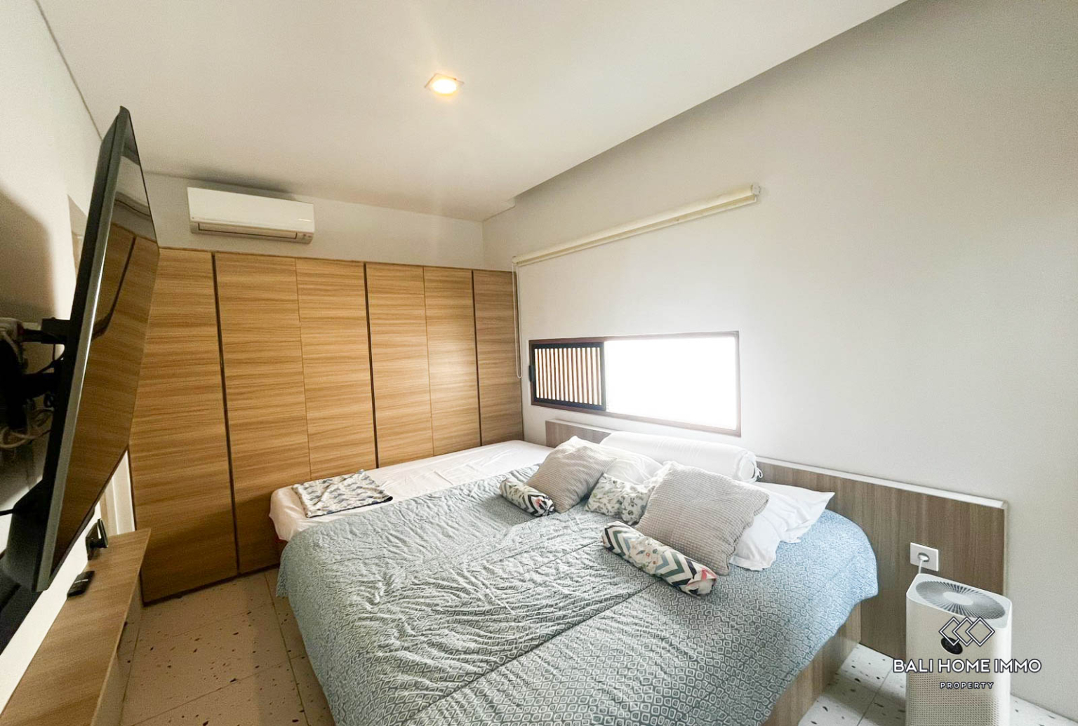4 Bedroom family villa with office for yearly rent in Kedungu — image 6