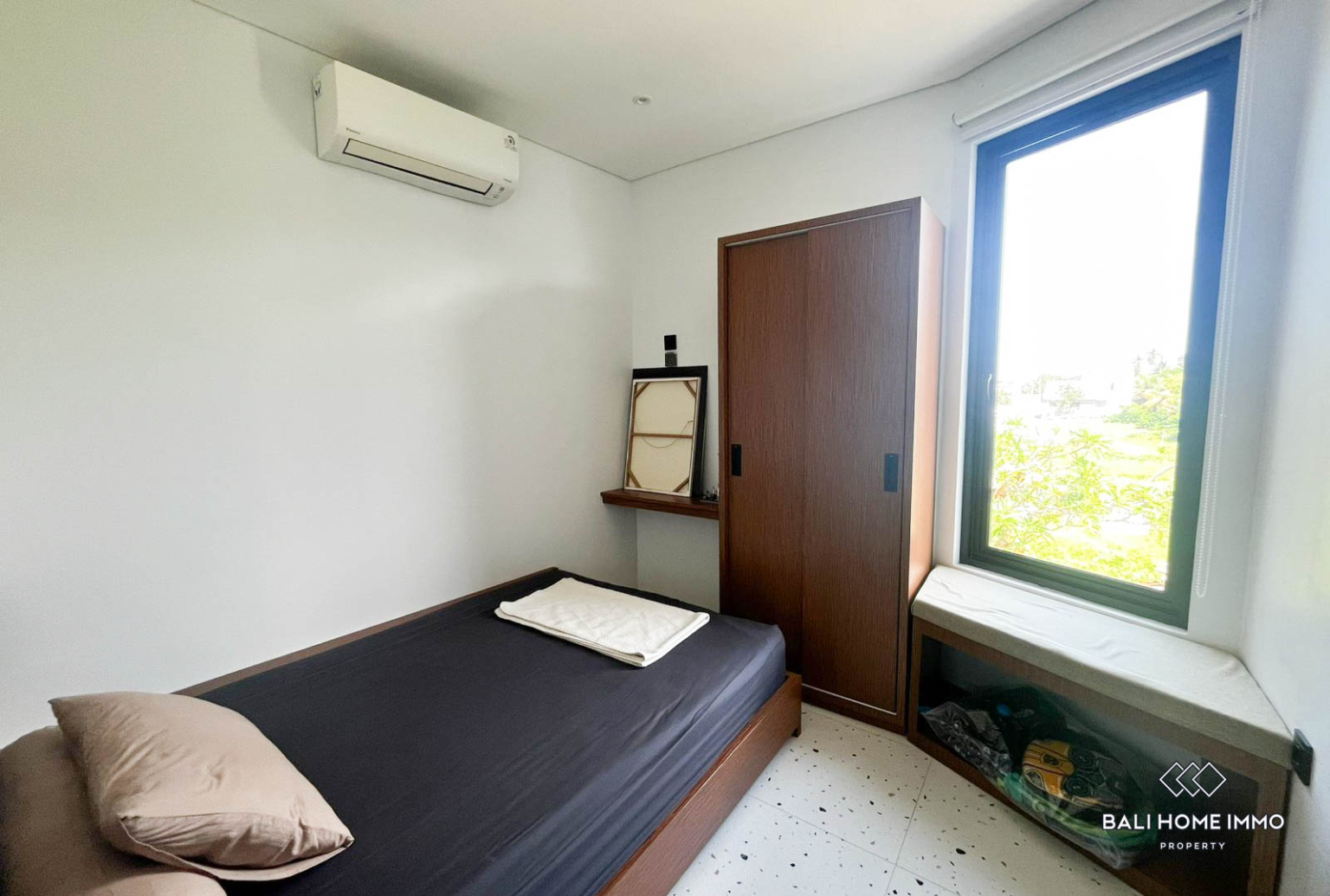 4 Bedroom family villa with office for yearly rent in Kedungu — image 9