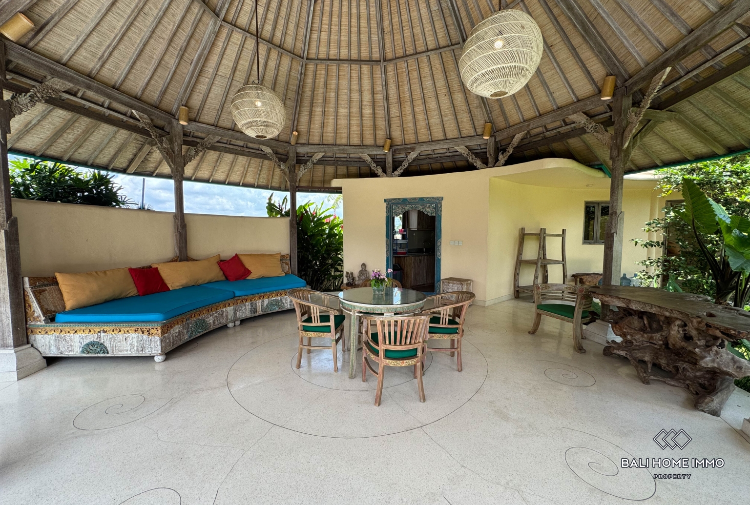 4 bedroom family villa with ricefield view for rent in Ubud — image 3