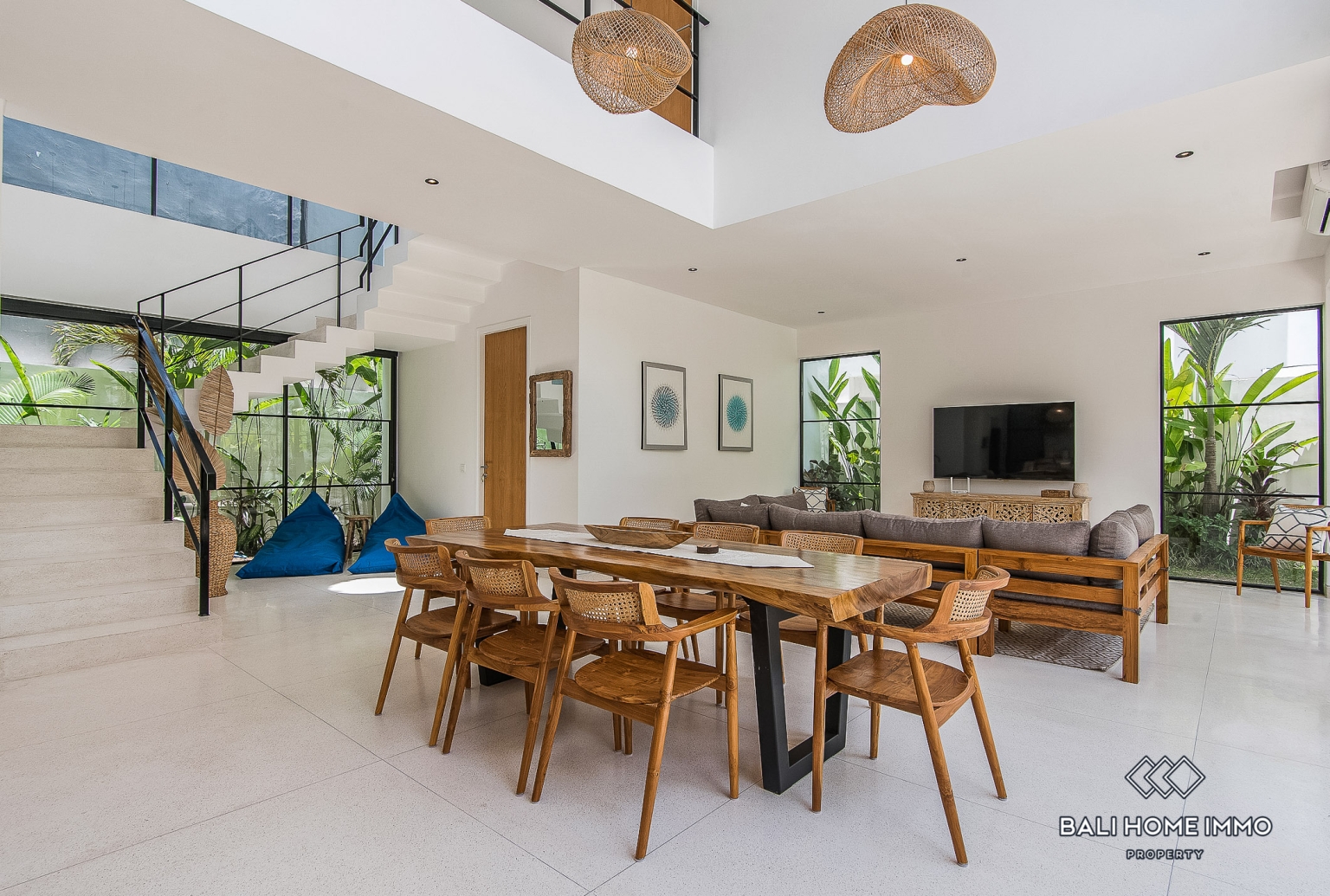 4 Bedroom Modern Designed Villa For Rent in Umalas — image 6