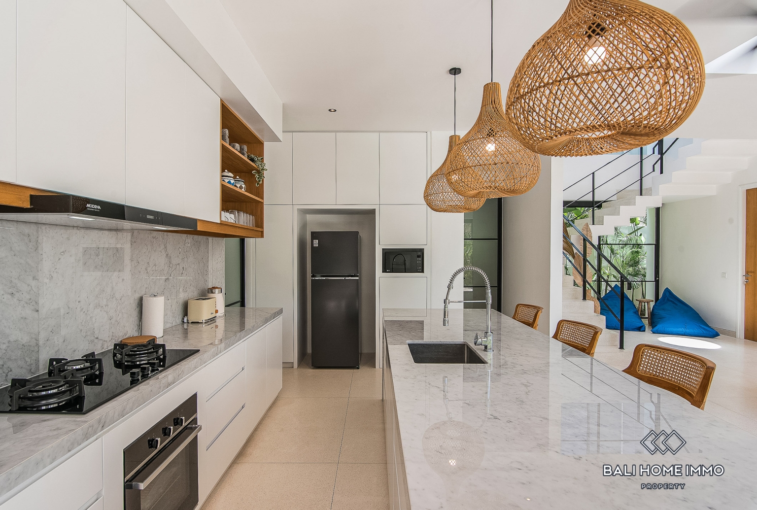 4 Bedroom Modern Designed Villa For Rent in Umalas — image 9